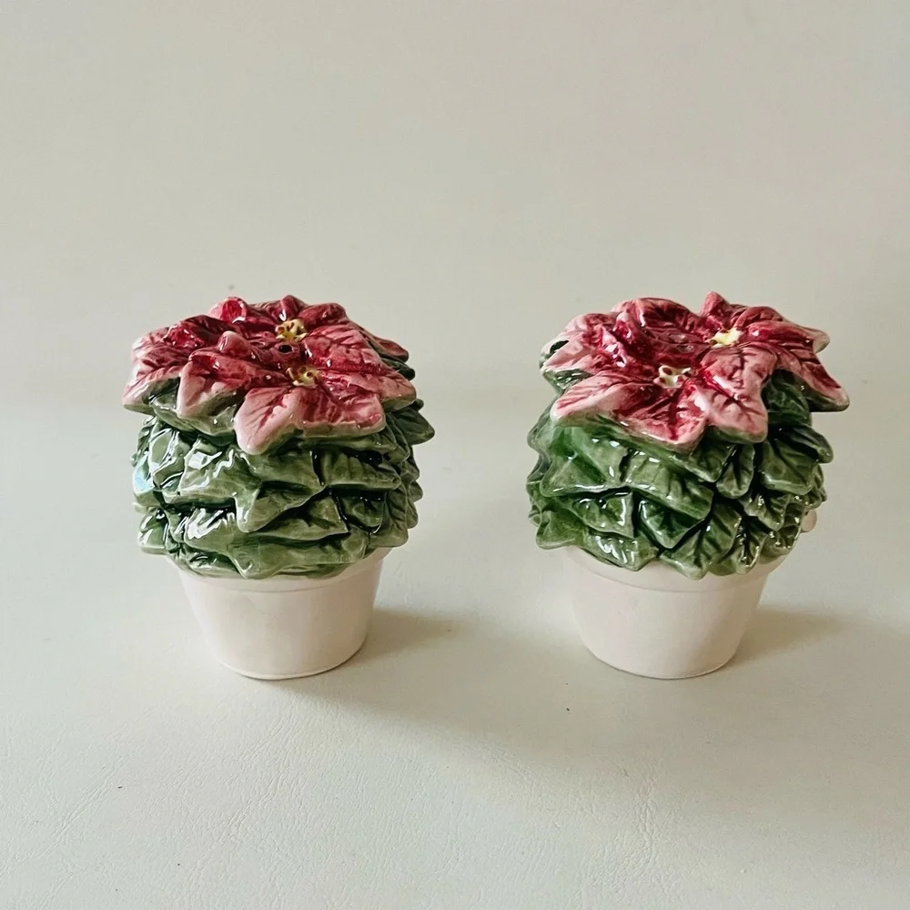 N/A red ceramic planters